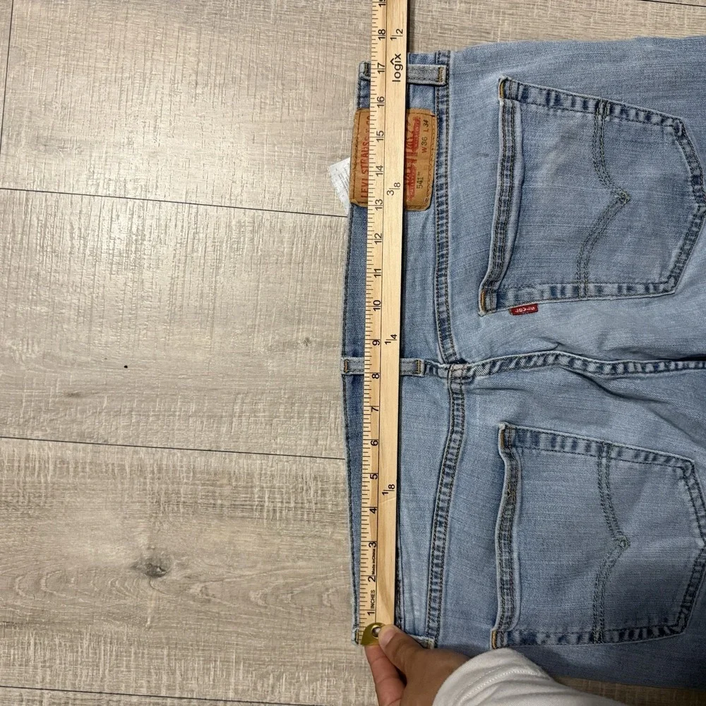Levi 541 Athletic Fit Tapered Leg Jeans Light Denim Blue Men's Size 36 x 34